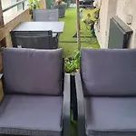 Centre, 3p/terrasse , 300 M Plages. Apartmán